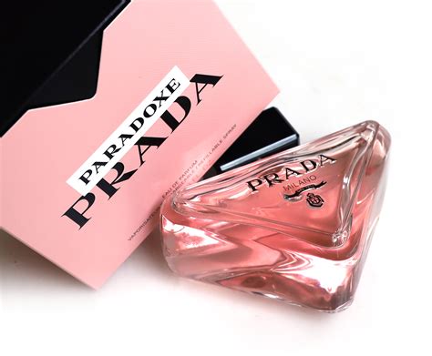 prada milano fragrantica